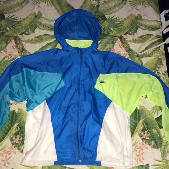 Nike Other - Retro Nike windbreaker